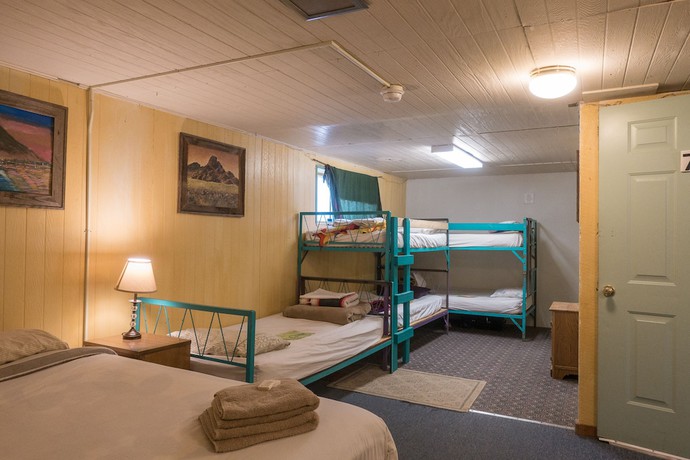 Imagen de la habitación del Hotel SnowMansion Taos Adventure Lodge. Foto 9