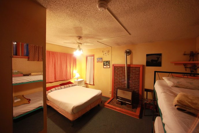 Imagen de la habitación del Hotel SnowMansion Taos Adventure Lodge. Foto 18