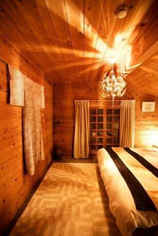 Imagen general del Hotel Snowball Chalet At Madarao Mountain. Foto 6