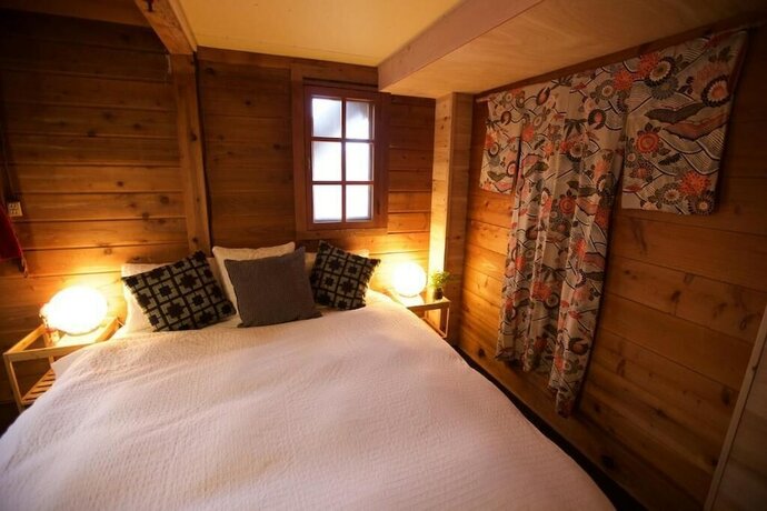 Imagen general del Hotel Snowball Chalet At Madarao Mountain. Foto 8