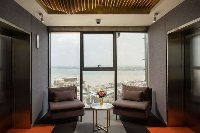 Imagen de los interiores del Hotel Snowbell. Foto 18