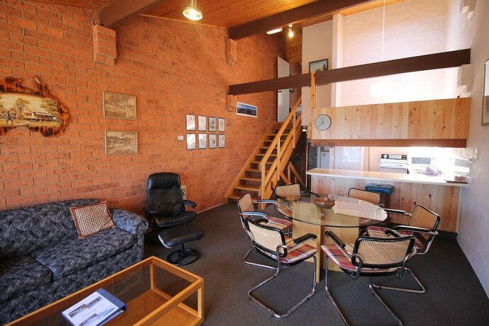 Imagen general del Hotel Snowbird 1 - Jindabyne Townhouse. Foto 3