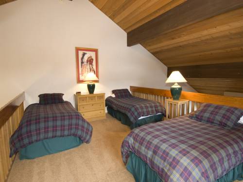 Imagen de la habitación del Hotel Snowcreek Resort. Foto 5
