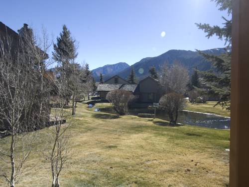 Imagen de la habitación del Hotel Snowcreek Resort. Foto 9