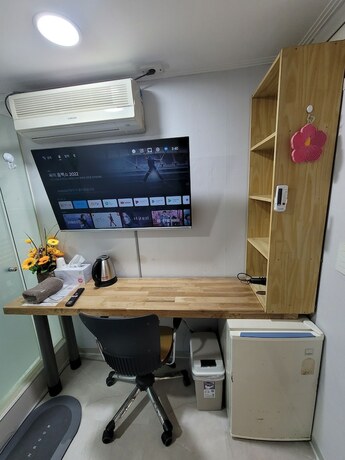 Imagen de la habitación del Hotel Snowflower Guesthouse. Foto 18