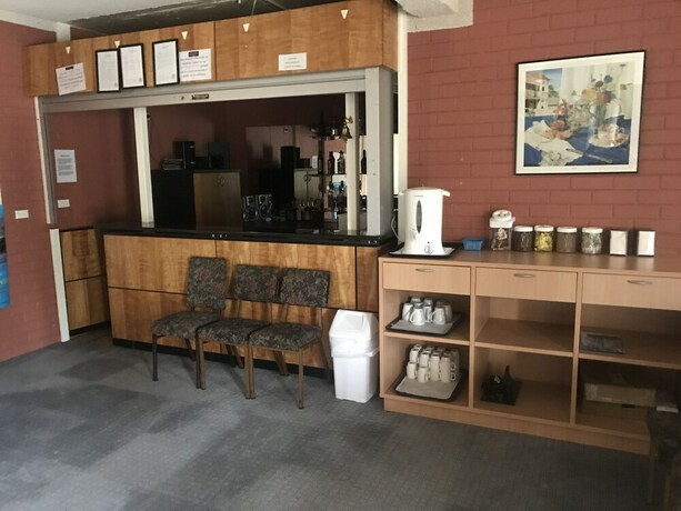 Imagen del bar/restaurante del Hotel Snowy Mountains Motor Inn. Foto 19