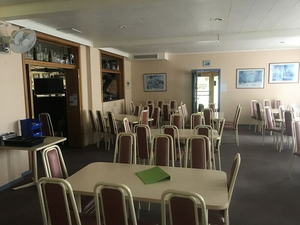 Imagen del bar/restaurante del Hotel Snowy Mountains Motor Inn. Foto 23