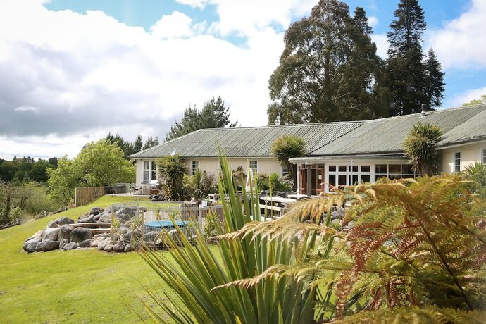Imagen general del Hotel Snowy Waters Lodge. Foto 1