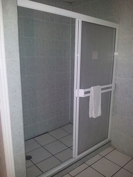 Imagen de la habitación del Hotel Sntenario. Foto 3