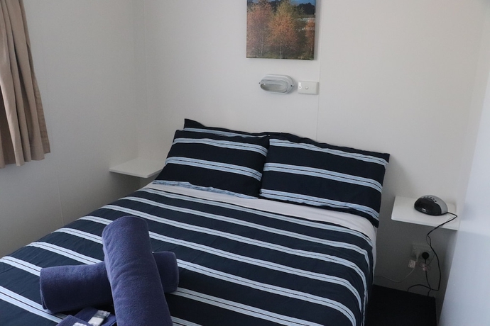 Imagen de la habitación del Hotel Snug Beach Cabin And Caravan Park. Foto 12