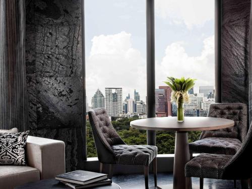 Imagen de la habitación del Hotel So/ Bangkok. Foto 20