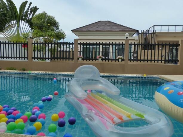 Imagen general del Hotel So Cool Pool Villa. Foto 16