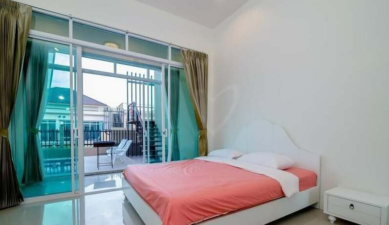 Imagen de la habitación del Hotel So Cool Pool Villa. Foto 19