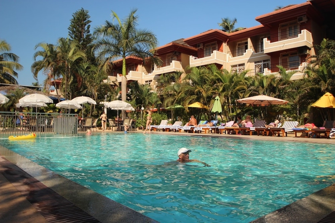 Imagen de la piscina del Hotel So My Resort. Foto 18