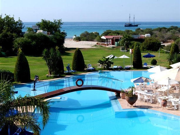 Imagen general del Hotel So Nice Club Resort. Foto 8