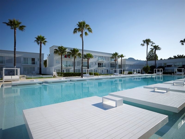 Imagen general del Hotel So White Beach Resort. Foto 2
