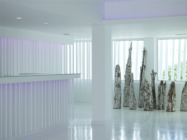 Imagen general del Hotel So White Beach Resort. Foto 12