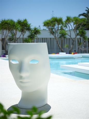 Imagen general del Hotel So White Beach Resort. Foto 15