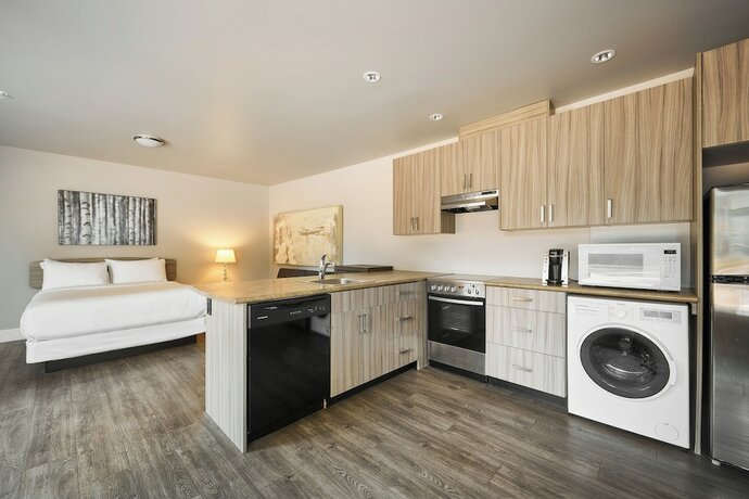 Imagen de la habitación del Hotel SoLo Suites. Foto 15