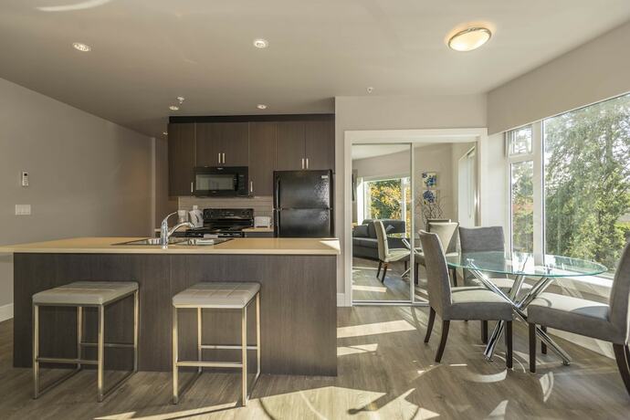 Imagen de la habitación del Hotel SoLo Suites. Foto 18