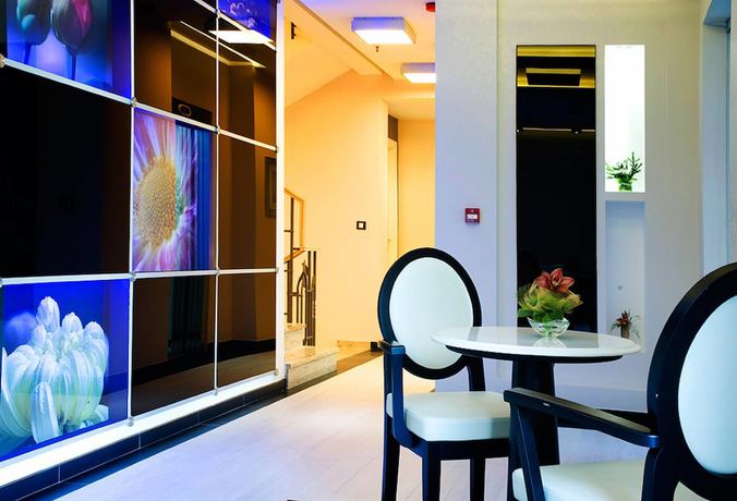 Imagen de los interiores del Hotel Soa. Foto 10