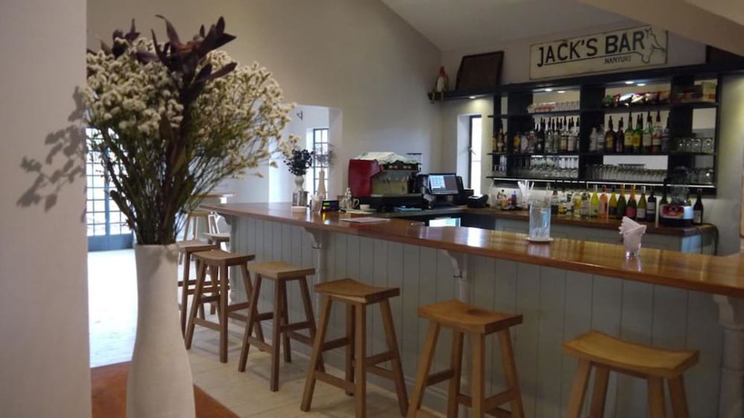 Imagen del bar/restaurante del Hotel Soames and Jack\'s Bar. Foto 5