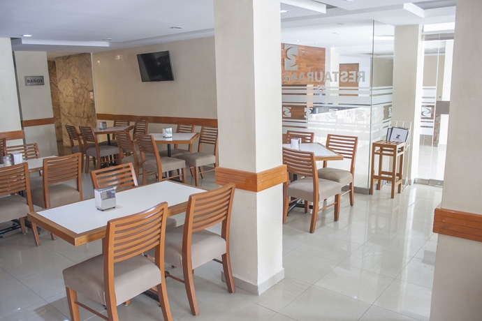 Imagen del bar/restaurante del Hotel Soberanis. Foto 3