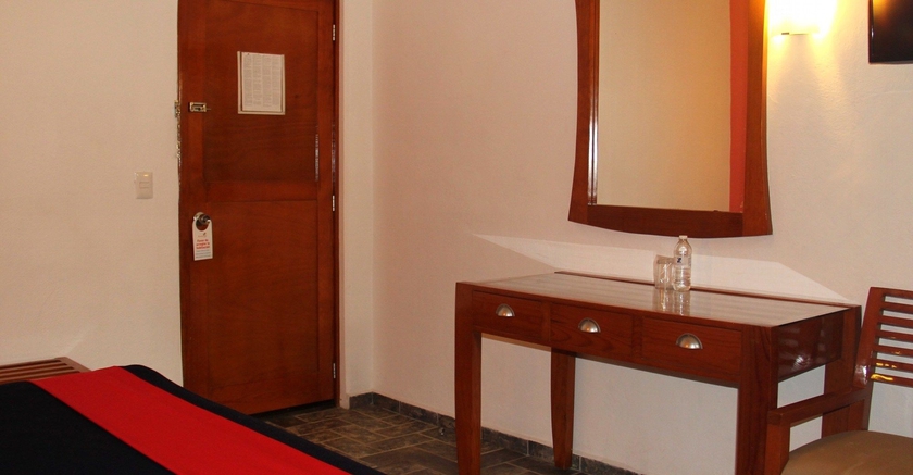 Imagen de la habitación del Hotel Soberanis. Foto 7