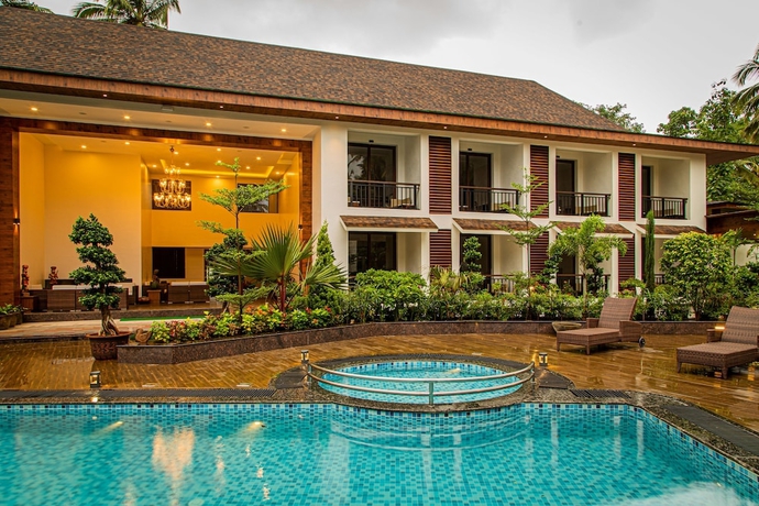 Imagen de la piscina del Hotel Sobit Sarovar Portico Goa. Foto 16