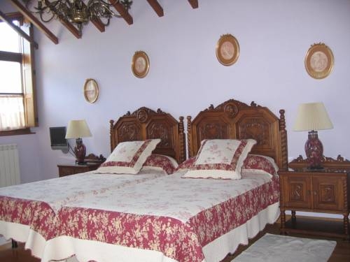 Imagen de la habitación del Hotel Sobrefuentes. Foto 4