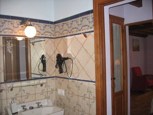 Imagen de la habitación del Hotel Sobrefuentes. Foto 7