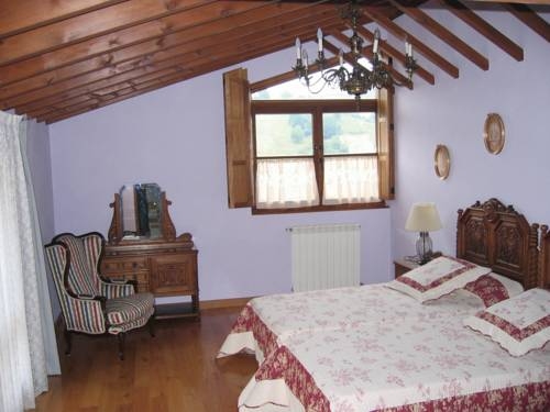 Imagen de la habitación del Hotel Sobrefuentes. Foto 9