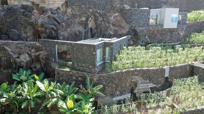 Imagen de la habitación del Hotel Socalco Nature Calheta. Foto 20