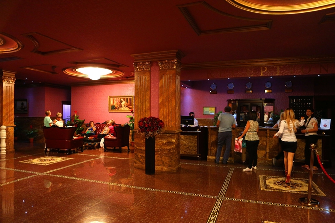 Imagen de los interiores del Hotel Sochi Palace. Foto 10