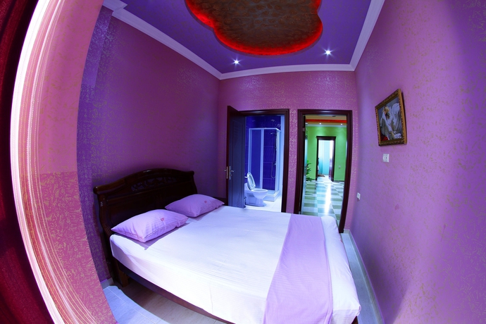 Imagen de la habitación del Hotel Sochi Palace. Foto 8