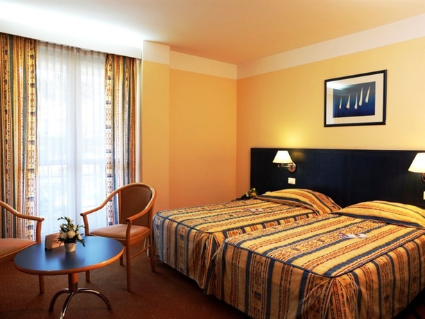 Imagen general del Hotel Socializing Hotel Mirna 4* - Lifeclass Hotels and Spa. Foto 8