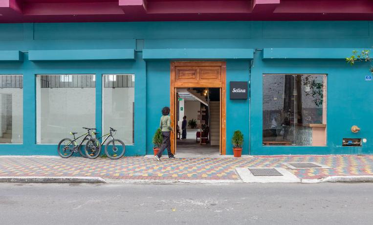 Imagen de los exteriores del Hotel Socialtel Baños. Foto 19