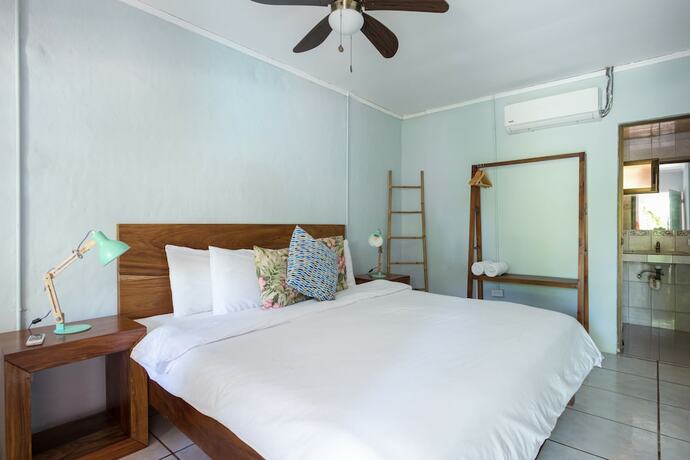 Imagen de la habitación del Hotel Socialtel Jaco. Foto 19