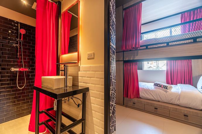 Imagen de la habitación del Hotel Socialtel Koh Samui. Foto 3