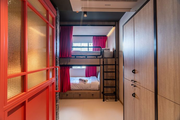 Imagen de la habitación del Hotel Socialtel Koh Samui. Foto 9