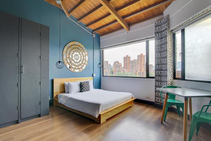 Imagen de la habitación del Hotel Socialtel Medellin. Foto 8