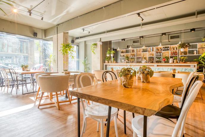 Imagen del bar/restaurante del Hotel Socialtel Palermo. Foto 12