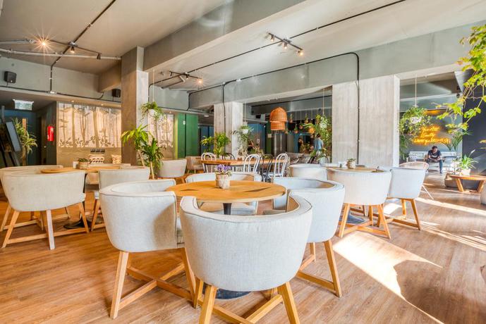 Imagen del bar/restaurante del Hotel Socialtel Palermo. Foto 14