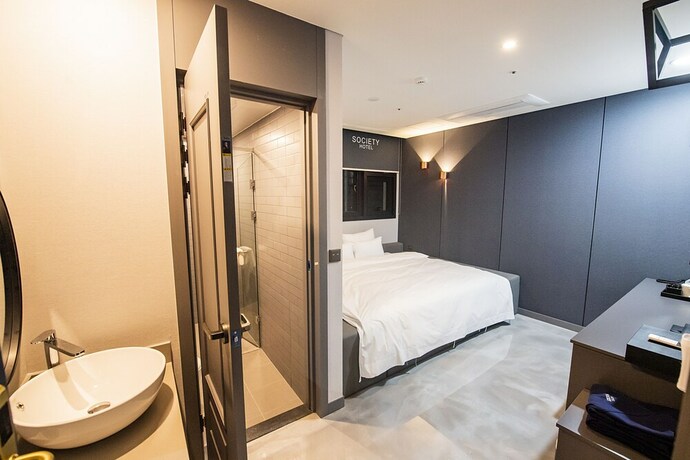 Imagen de la habitación del Hotel Society. Foto 17