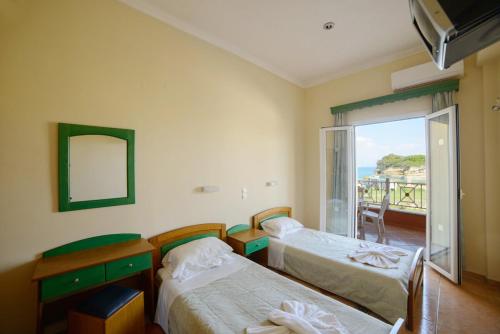 Imagen de la habitación del Hotel Socrates, Sidari. Foto 5