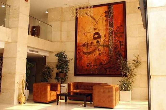 Imagen de los interiores del Hotel Sofi. Foto 18