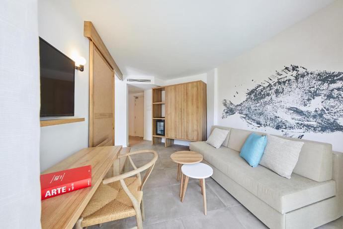 Imagen general del Hotel Sofia Alcudia Beach. Foto 4