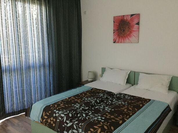 Imagen general del Hotel Sofia Apartments in Sunny Residence. Foto 4