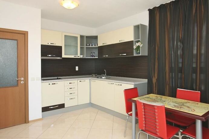 Imagen general del Hotel Sofia Apartments in Sunny Residence. Foto 13