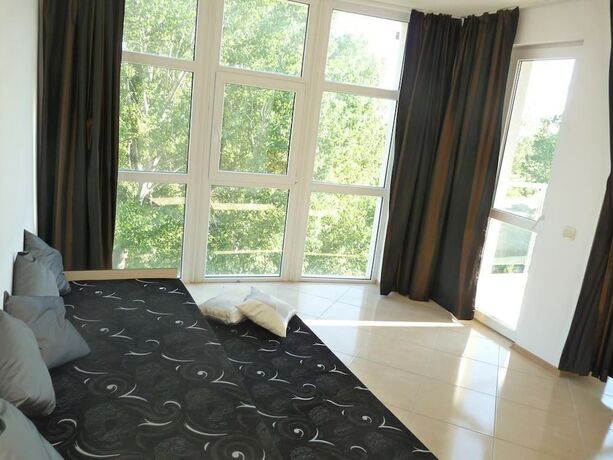 Imagen general del Hotel Sofia Apartments in Sunny Residence. Foto 16